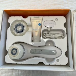 Brand new Clarisonic